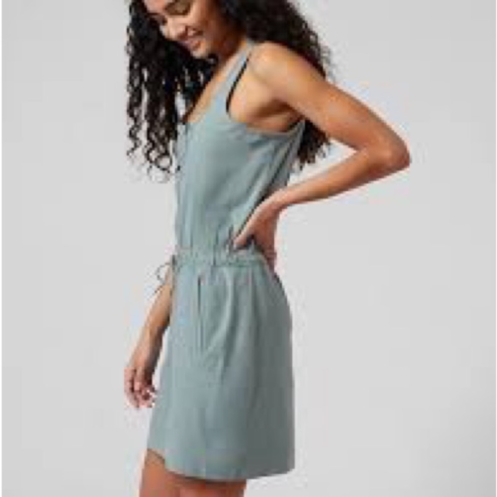 Athleta Expedition Dress NWT 🤍🤍 - Picture 2 of 13